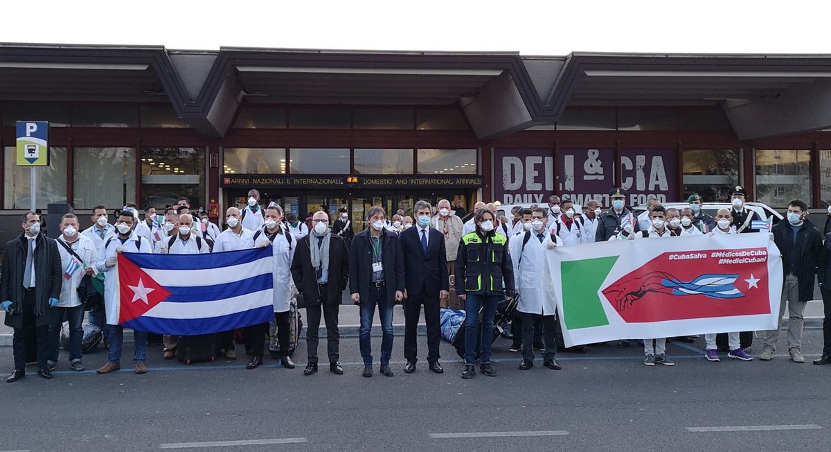 DPCgov's tweet photo. #Coronavirus #23marzo Nelle sole giornate di sabato e domenica sono arrivati in Italia da Francia, Cuba, Germania, Cina e Russia respiratori, DPI, attrezzature e personale sanitario. La solidarietà non si ferma e unisce i Paesi. https://t.co/y1XVor7Ivr