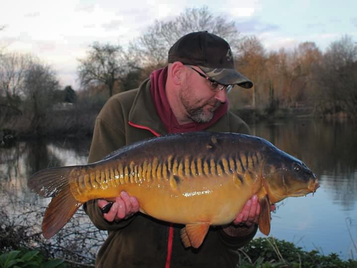 Ben Hart banked this lovely 23lb mirror on a short session along with an upper double common. He fished a margin spot baited with crumbed KnT boilies and Superseed Chilli Hemp with a 10mm KnT dumbbell hook bait doing the damage!

#TeamBaitTech #BaitTechCarp #KnT