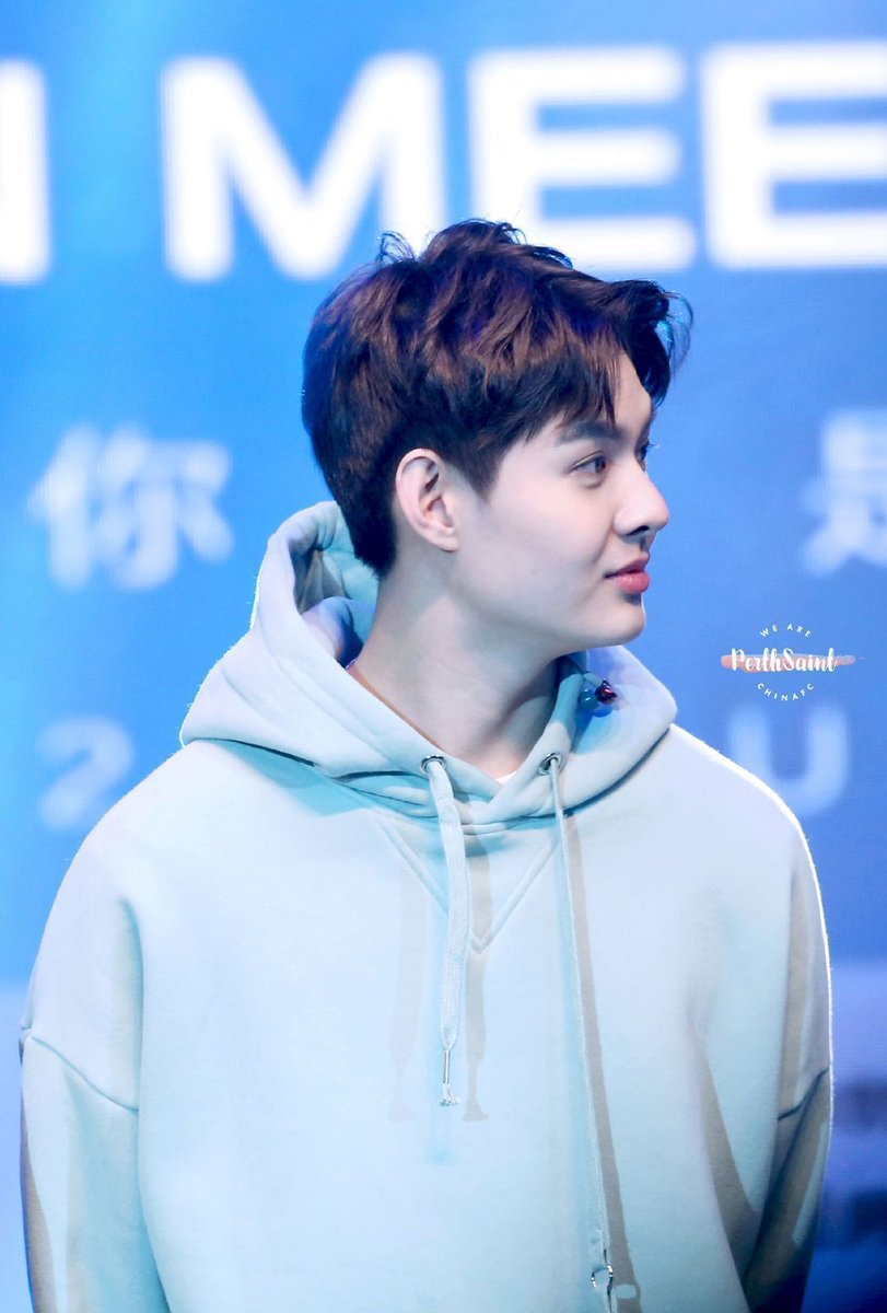 PS15400720's tweet photo. 一君为日，一君为月
合则为明，明日可期
cr：logo-PerthSaintChinese
#PerthSaintSation https://t.co/9F5x4WY7Vk