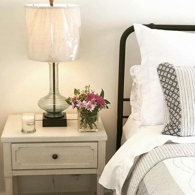 hilltopinterior's tweet photo. Fresh bedding for quarantine times.
#bedding #muskoka #homedecor https://t.co/q2rwnSjopS