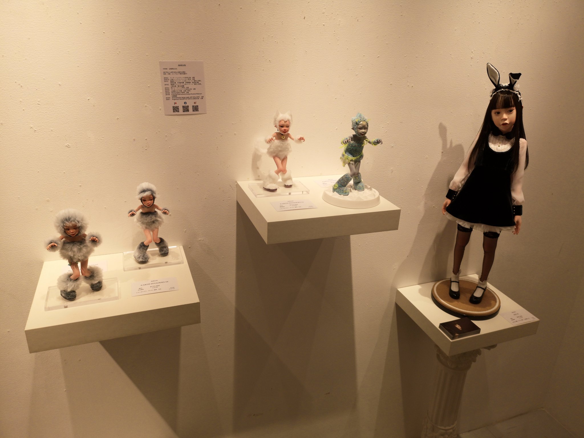 トールペイント作品　壁掛け鏡(製作:津田則子) 鏡 トールペイントのおすすめ商品とおしゃれな実例 ｜ RoomClip