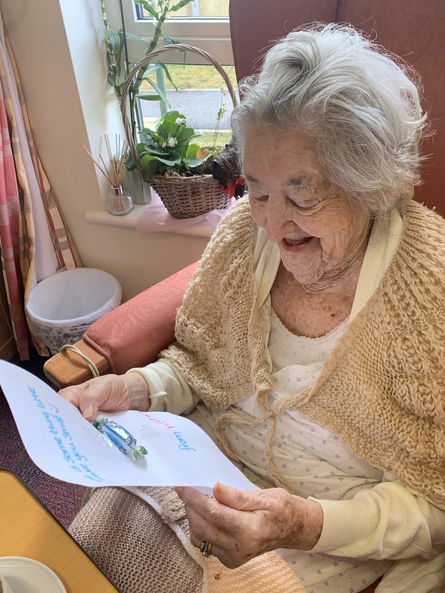 Rayners_Care's tweet photo. 1/3 Pupils from Hyde Heath School can no longer visit our residents so before they all left school they wrote a personalised note to each resident with a little chocolate. If this doesn’t make you smile, we don’t know what will ☺️ https://t.co/lh7rusemzE