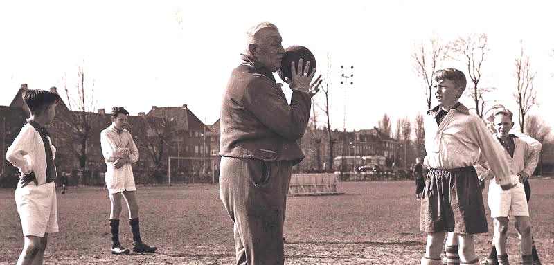 Born a year before Jimmy Hogan, Reynolds started coaching at Ajax a year after Hogen joined MTK elsewhere on the continent. When he arrived, Ajax were a small club in Amsterdam who had never won a trophy. When he left they’d won eight Dutch national championships and a KNVB Cup