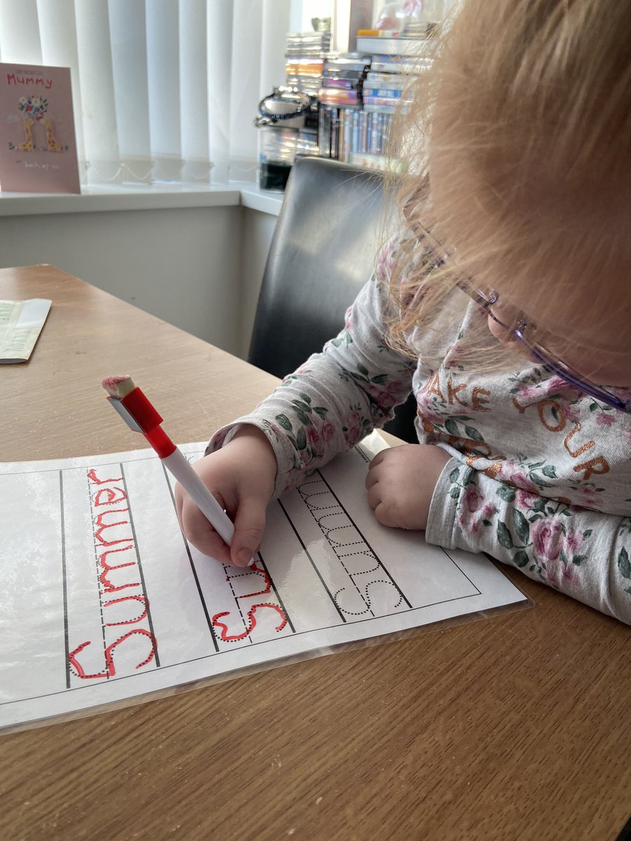 robyn_english's tweet image. @wooltonprimary summer loving practicing her pencil control and writing her name #WPSnursery #WPShomelearning