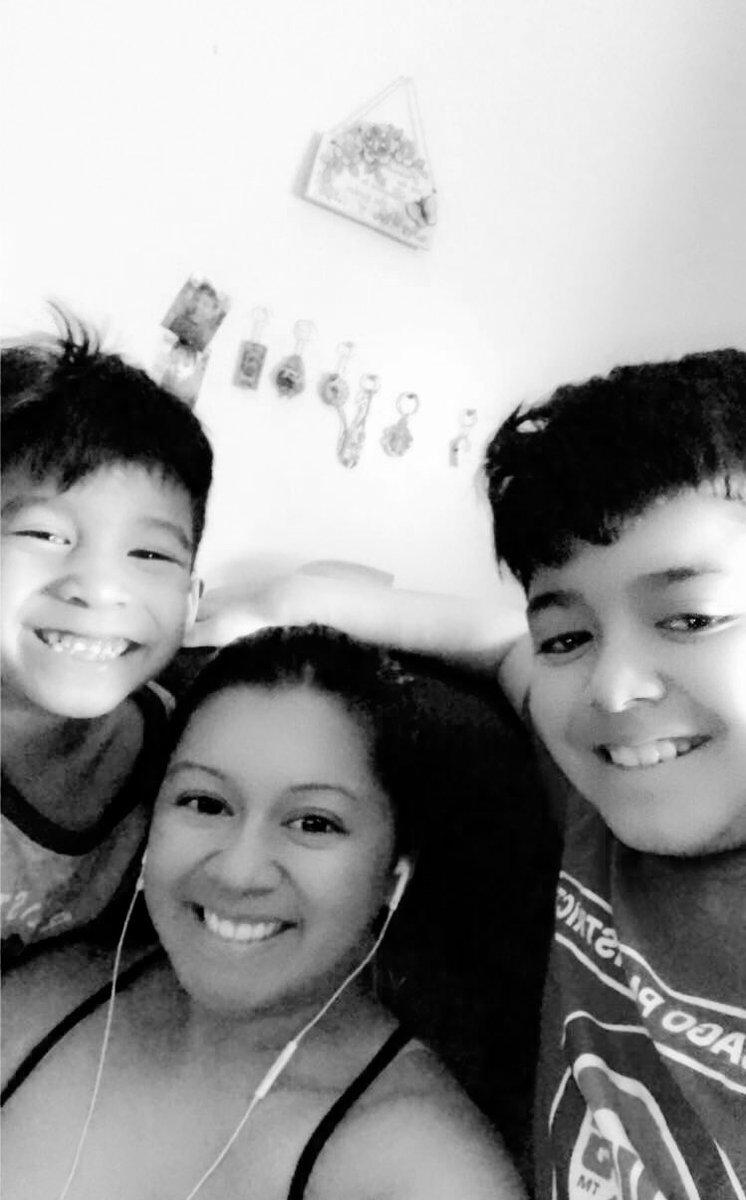 aq1725's tweet photo. Joining Virtual Spirit Week @IrmaRuizSchool #quickpicture #familytime https://t.co/xJyD0EuWsa