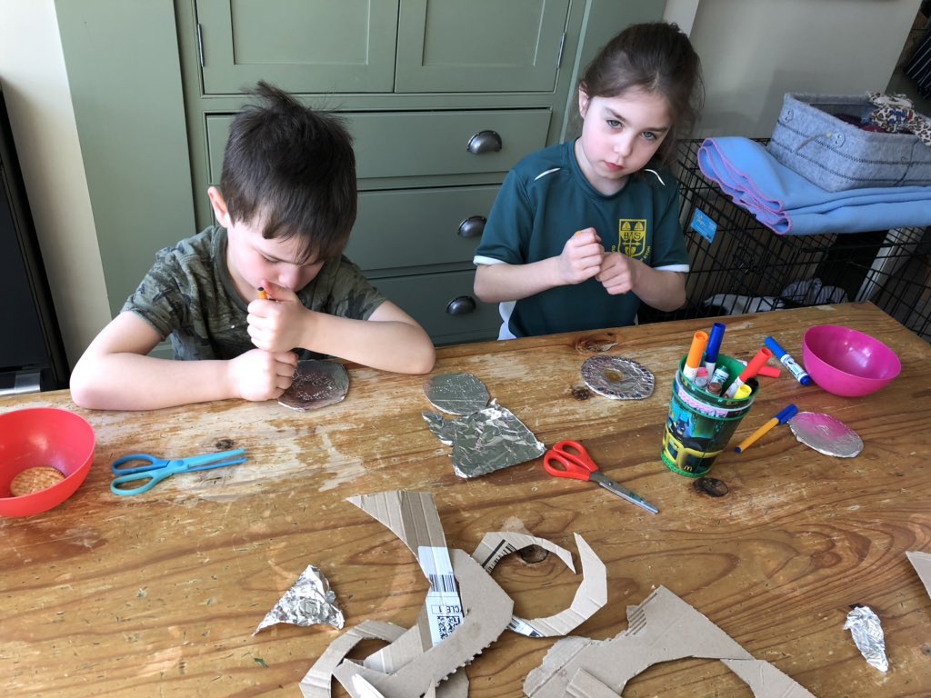 thebearthebee's tweet photo. @BishopEton Making Roman brooches after PE with @thebodycoach https://t.co/ZXSKSjPEbL