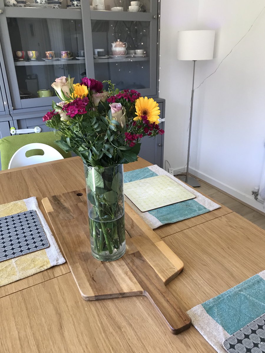 Zetadasilva's tweet photo. ⁦@sainsburys⁩ in Folkestone, thank you for the beautiful flowers. Kind and generous gesture in such difficult times. #gratitude #littlethings #beauty #grateful #alltogetherinthis #TogetherStronger https://t.co/61jYXOkcfz