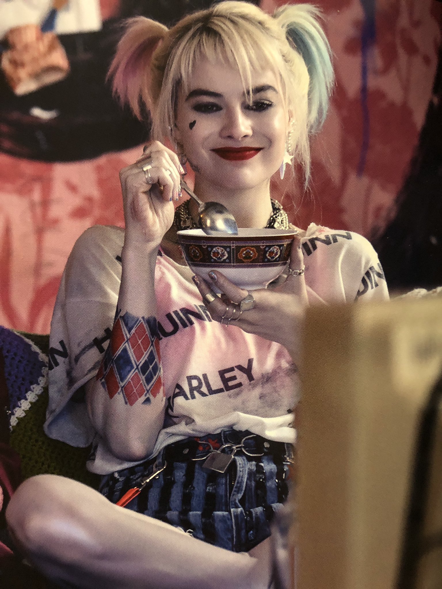 Twitter 上的 くま べあ Kuma Bear ハーレイ クインの華麗なる覚醒 Birds Of Prey 観た 久々の劇場 もう完全に ハーレクインのための映画 楽しかった ハーレクイン誕生のいきさつがアニメで説明されるのも良かった サントラが欲しくなる ヴィランらしい Twitter 上的 くま べあ Kuma Bear ハーレイ クインの華麗なる覚醒 Birds Of Prey 観た 久々の劇場 もう完全に ハーレクインのための映画 楽しかった ハーレクイン誕生のいきさつがアニメで説明されるのも良かった サントラが欲しくなる ヴィランらしい