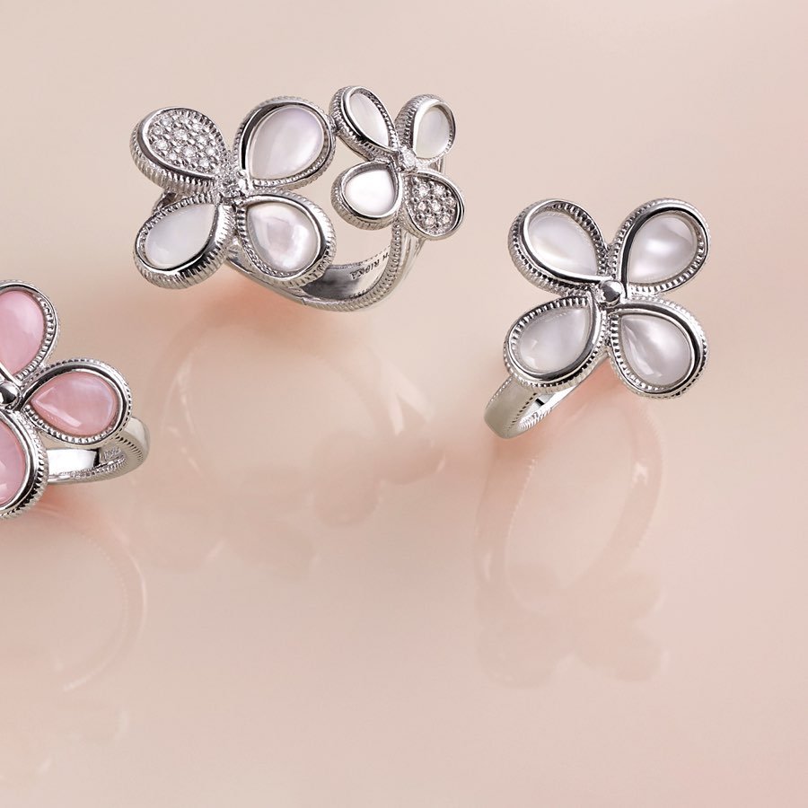 TRUE BLOOMS
Stay safe everyone

judithripka.com/collections/th…