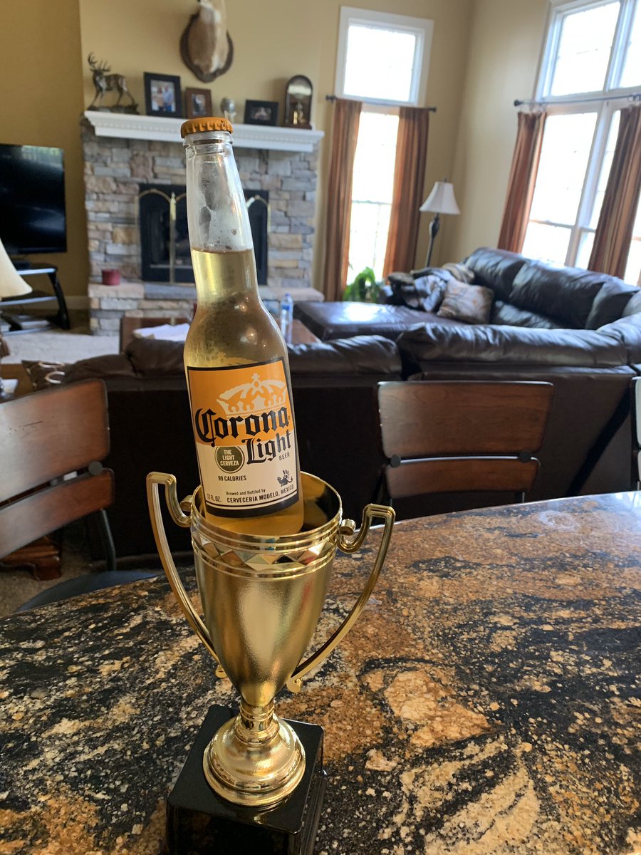 mrjaredjohnson's tweet photo. Won our first annual “Corona Cup” over the weekend at @rtjgrandnat thanks to @TBBallmarkers for the tee gift that gave us all good vibes to get things going! #DEEZPUTTS!! https://t.co/CeRJXzKgG3
