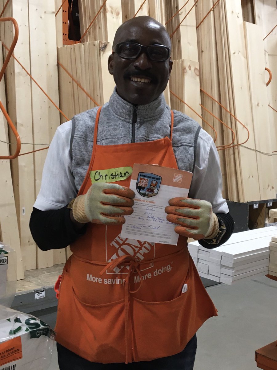 Celebrating Christian D21 with his first Homer Badge!!!  Contractors love his work ethic already!!! ⁦<a href="/ParkvilleHD2577/">Pleasantville</a>⁩ ⁦<a href="/Ingram5Curtis/">Curtis Ingram</a>⁩ ⁦@BdixonTHD⁩ ⁦<a href="/HD_DonoSantiago/">Donovan Santiago</a>⁩ ⁦@TimSmith_2577⁩