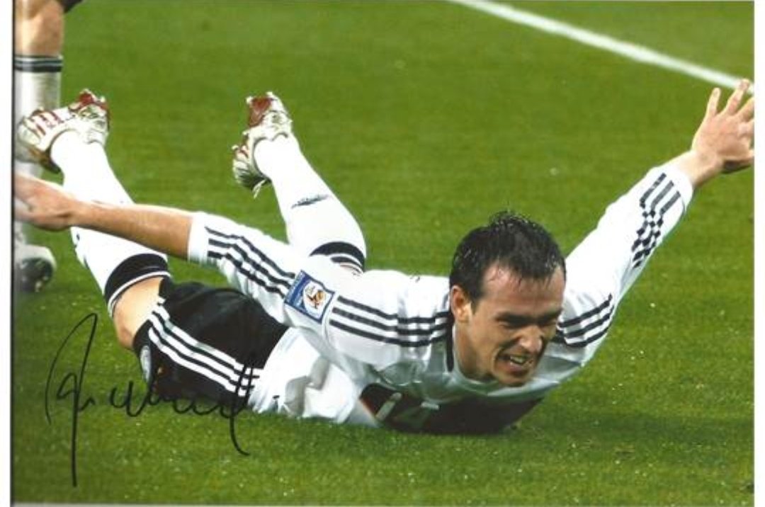   Happy birthday , Piotr Trochowski !   