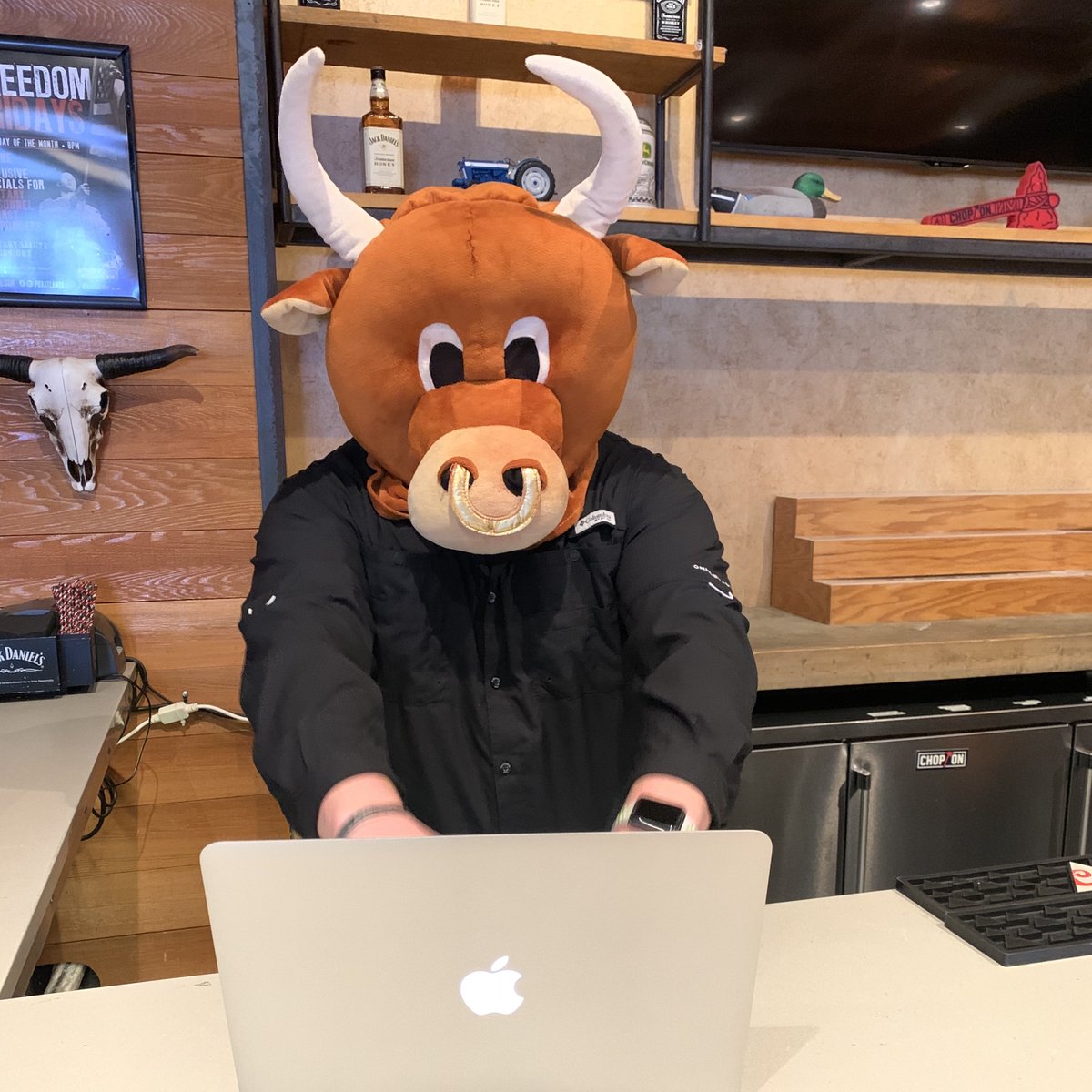 Starting another work week from home! 👨‍💻 🤠 #buckleupatl