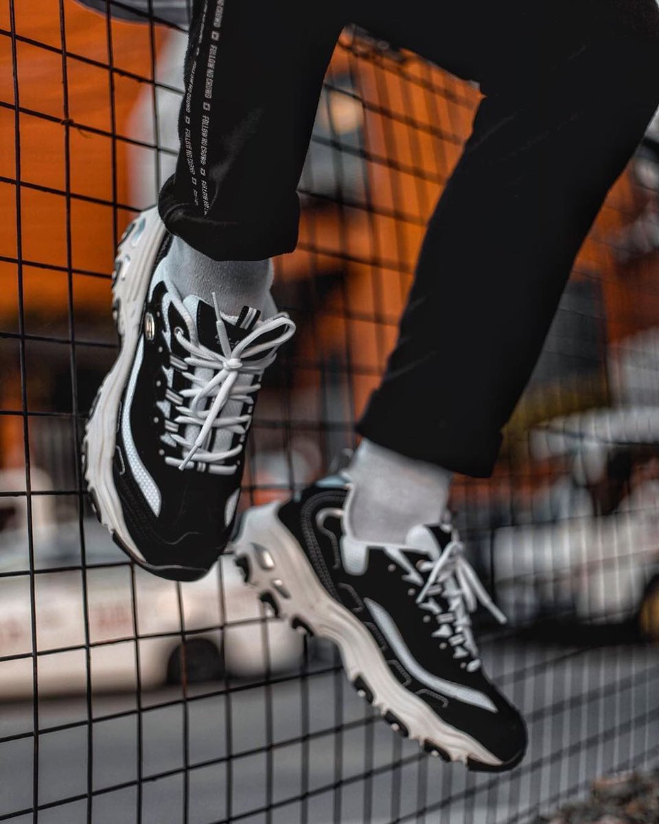 Atrévete con las D'Lites y úsalas con tus calcetas favoritas. No temas mostrar todo tu estilo con Skechers #Style52675