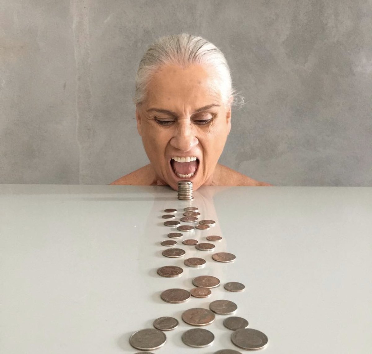 veraholtzirreal's tweet image. ganância acima de tudo, dinheiro acima de todos!