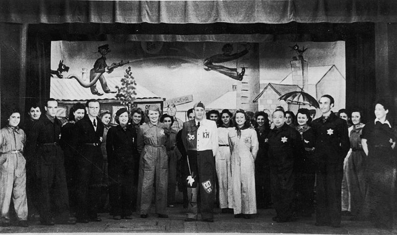 Dit jaar is het 75 jaar geleden dat Nederland werd bevrijd en er een einde kwam aan de Tweede Wereldoorlog. De Theaterencyclopedie stelt bijzondere theatermakers centraal uit die oorlog. Heeft u informatie over een van hen? Deel dit dan via theaterencyclopedie.nl/wiki/Portal:Nu…