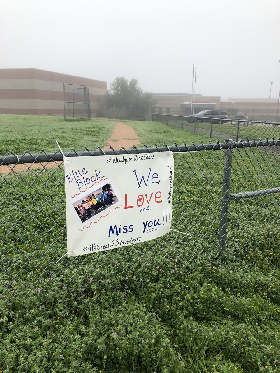 Putting out a little surprise for the 5th graders at Woodgate. #itGreat2BWoodgate  #midwayandbeyond