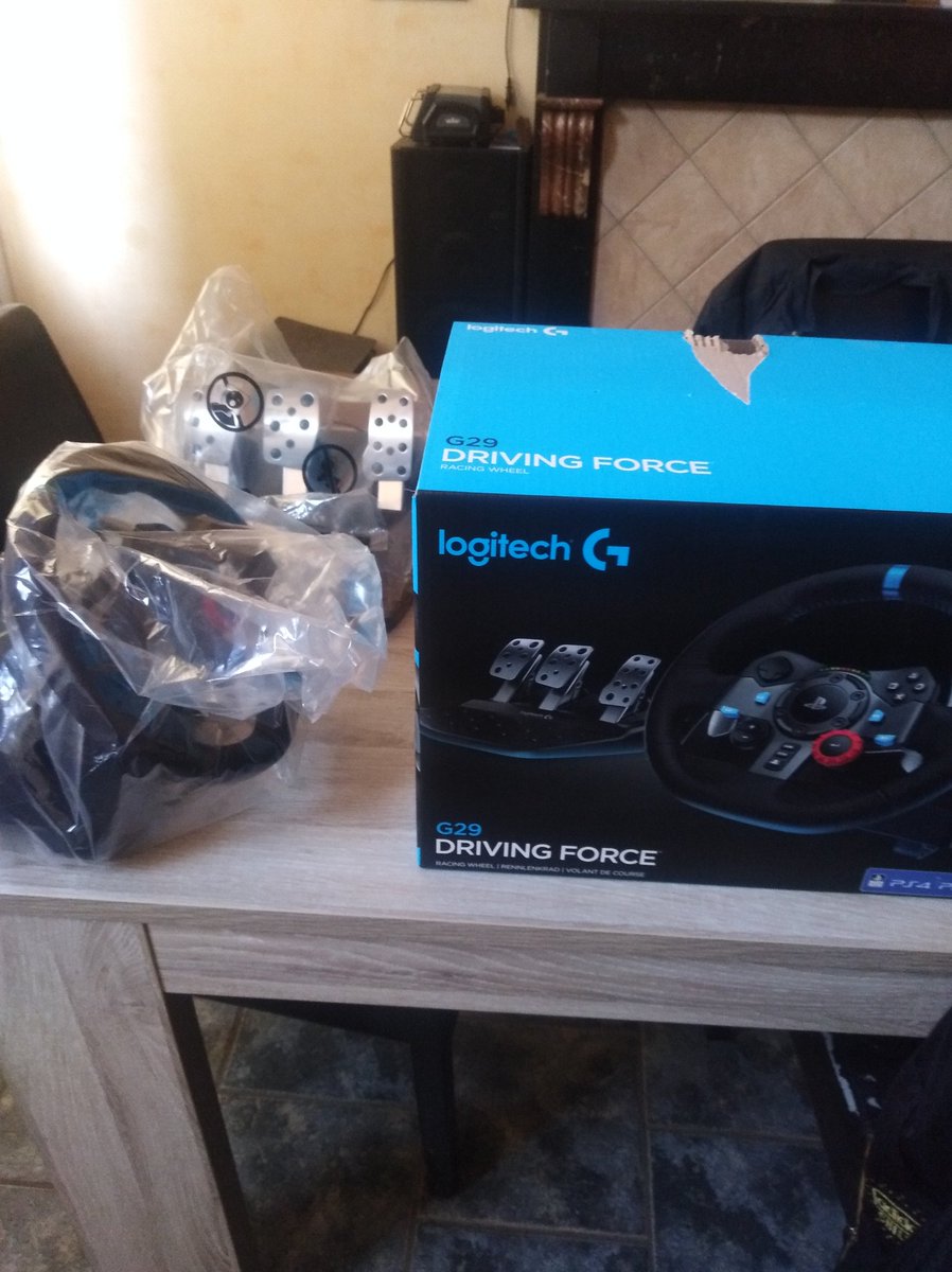 I really want to thank the <a href="/PRoneMotorsport/">Project One Motorsport</a> for this Gift, know that I would take the greatest care of it in the world, I care very much also thanked <a href="/supersic_58_/">PR1_gordiyo46 -- Javier Gordillo</a> because he became a big brother for me, I am officially back and I intend to show it through future performances