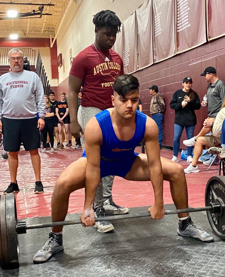 WISDBearcats's tweet photo. Day 4 of @WISDBearcats honoring our Seniors, Markos Morales has been a great 4 sport guy 🏈🏀🏋🏽‍♂️🥏while still making time to win in the classroom at @WhitesboroHS. Proud of this guy for working hard daily and hoping to see him out at a track meet and state Powerlifting meet ASAP! https://t.co/XNB1d8BzVJ