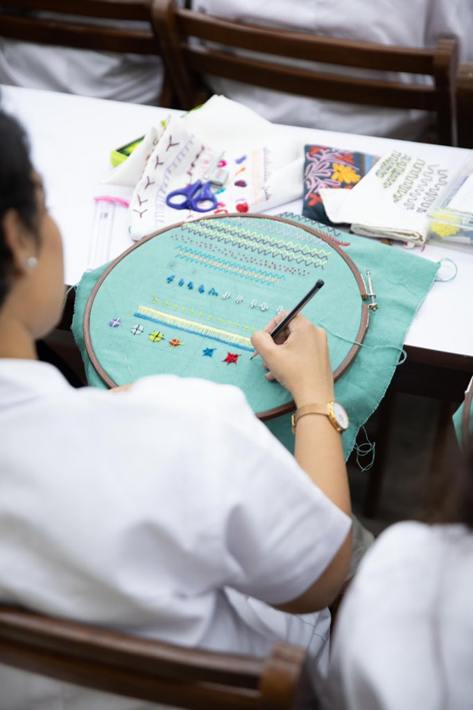 Chanakya isn’t some rinky dink lil workshop either — They have an embroidery school in Mumbai. Some students are employed by the atelier following completionIt should be noted that Chanakya also has offices/showroom right here in the U.S. —-In V.A. They also have one in Italy.