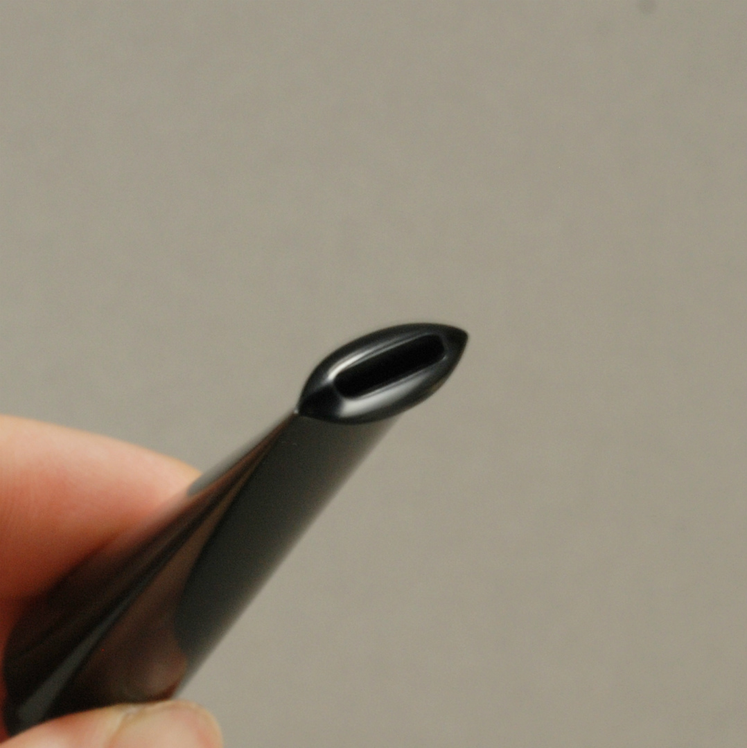 Kunitomo_pipes's tweet photo. 没ステムを改造してオリフィックぽい丸めたリップにスロットを掘ったものを試作。
いままで舌への当たりなんて気にしたことなかったけど、確かにこれなら気にならない。
ただ今までのリップとどちらが良いかは悩ましいところ。 https://t.co/lrNfpR5rj2