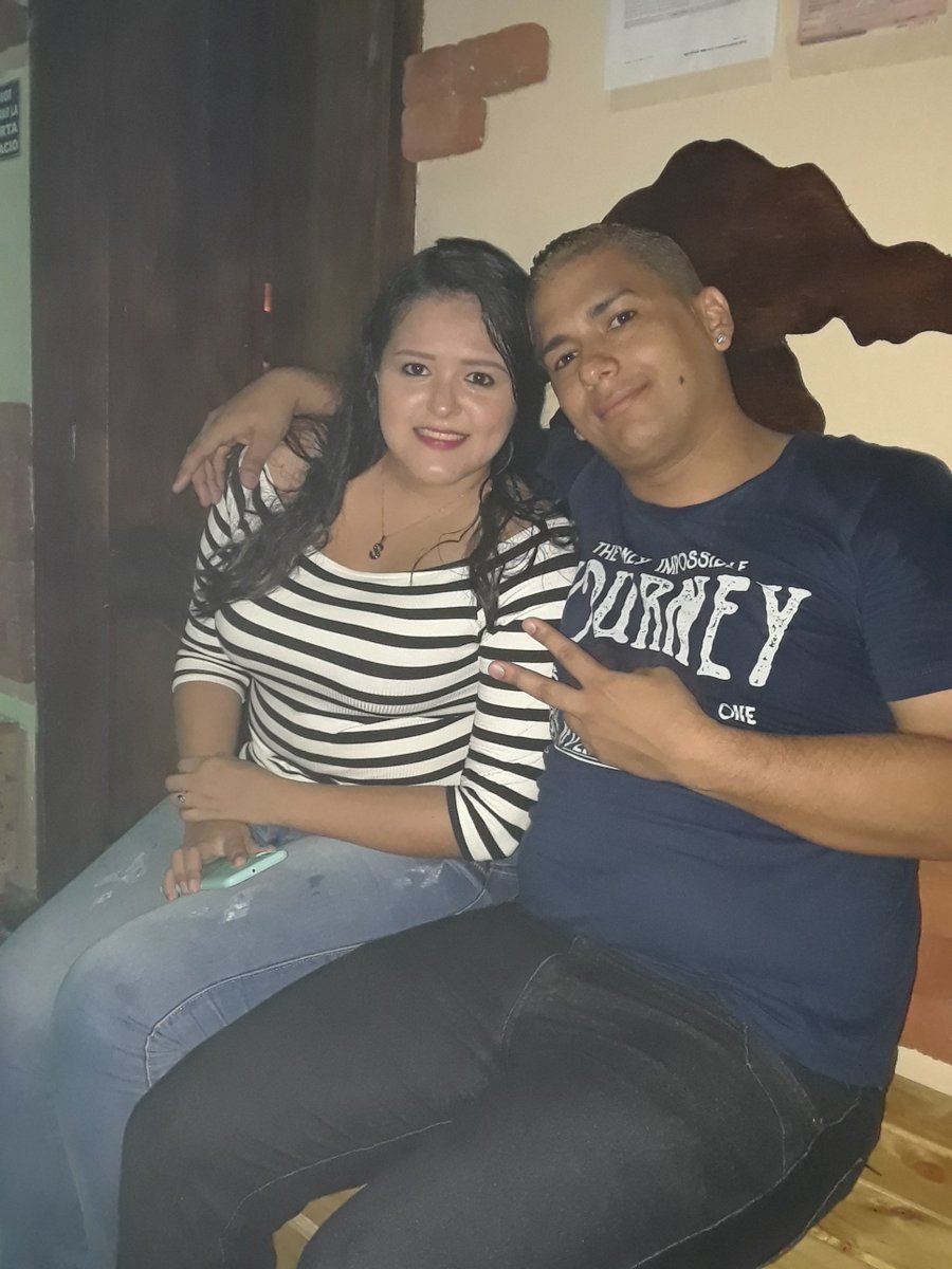 Jerico3105's tweet photo. Mi esposa bella https://t.co/eJ1DZ7OtqW