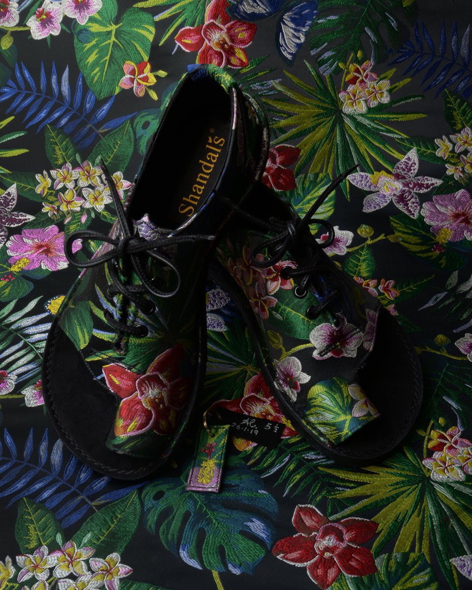 AlanRaddon's tweet image. Shandals. Originaly designed for a client with bunions by AlanJamesRaddon.co.uk
flickr.com/photos/2226079…