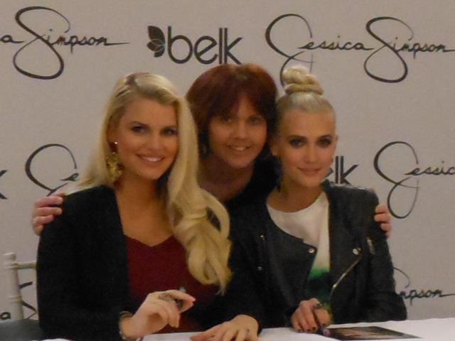 traciecharlene's tweet photo. 7 years ago today, I met Jessica Simpson for the first time! Got to meet Ashlee too! After seeing Jessica again in February, I can say she’s gotten even sweeter over the years! LOVE HER! ❤️ #jessicasimpson #jessicasimpsoncollection #ashleesimpson #belk #southparkmall #charlottenc https://t.co/7MbChGydcq