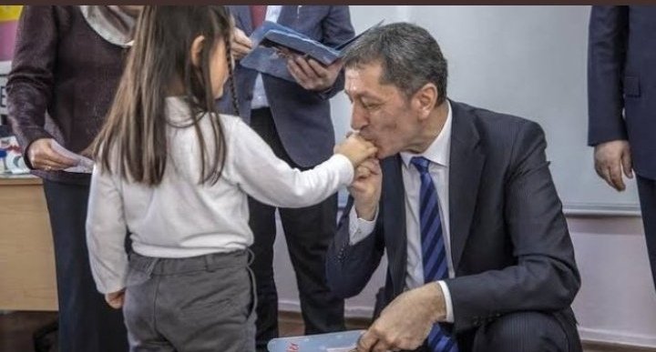 TR_TeknikOgrtmn's tweet photo. Teknik ve Meslek eğitim öğretmenleri Milli Eğitim Bakanımız Ziya Öğretmenimize iyi ki varsın öğretmenim diyor.

Arkandayız ZiyaHocam 💪

Sn @ziyaselcuk @hmzaydg

#ZiyaSelcukİyikiVarsın https://t.co/0HBTZhrYOL