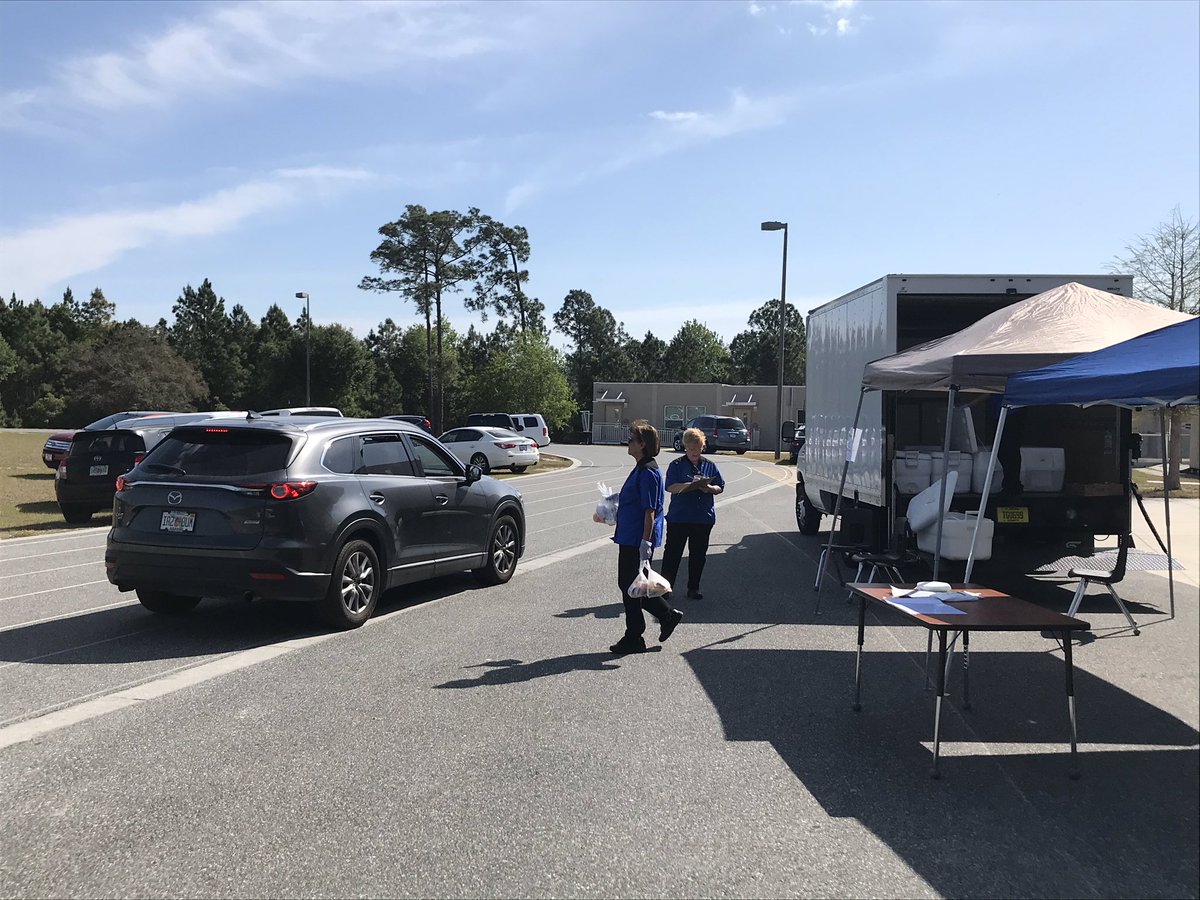 So proud of SNS serving the community with meals for students while schools are closed. Thank you to the SNS department and Law Enforcement agencies (KPD, OCSO and SCPD).