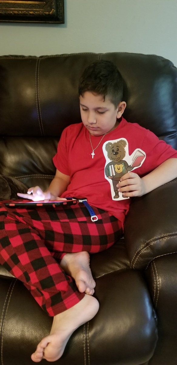 Distance learning is so much better with Flat Elmer! <a href="/mrg_bbe/">Everett Goodman</a> @shannon_hughes2 <a href="/HumbleISD_BBE/">Bear Branch Elem</a> <a href="/KakiePalmer/">Kakie Palmer</a> <a href="/MrsSiwek/">Sheryl Siwek</a> #bethelight