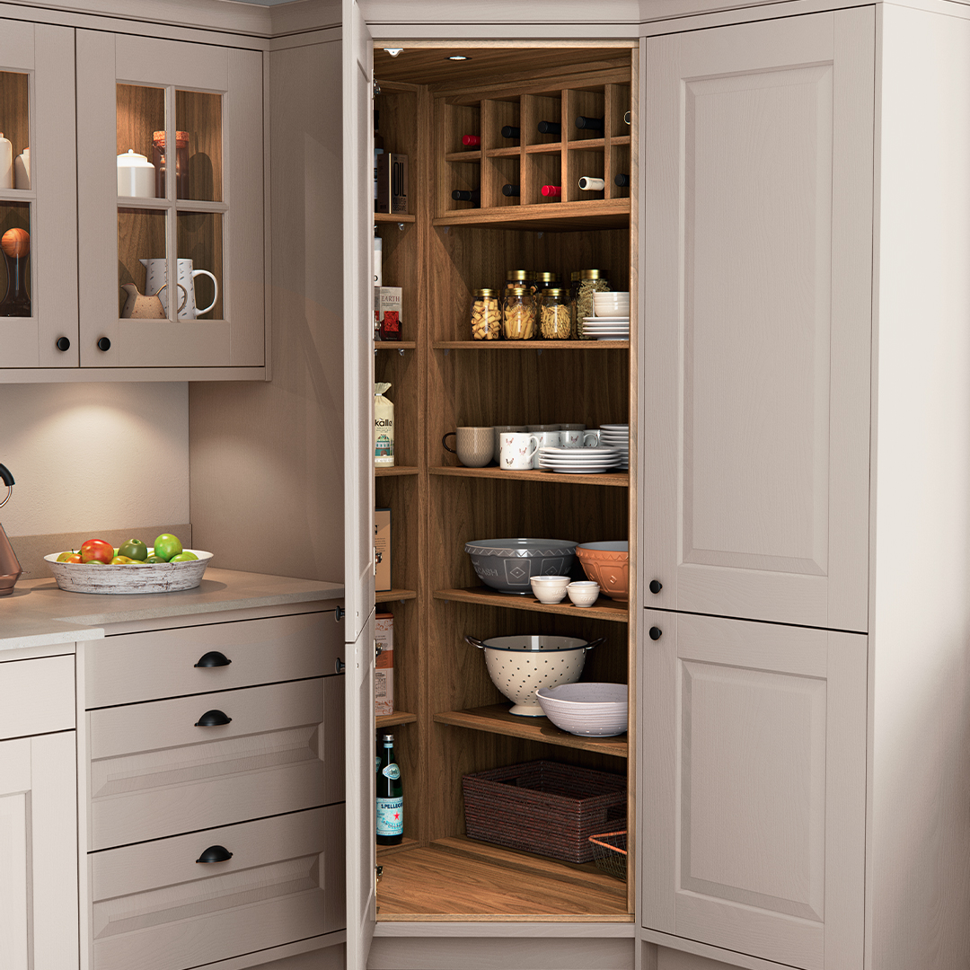 Masterclasskitc's tweet photo. If you’re looking to incorporate a pantry in your home but struggling to find the space, take a look at The Lansbury. Our corner pantry will make the most out of the space in your kitchen and assist you will all your organisational needs. https://t.co/wrqO1gntBU