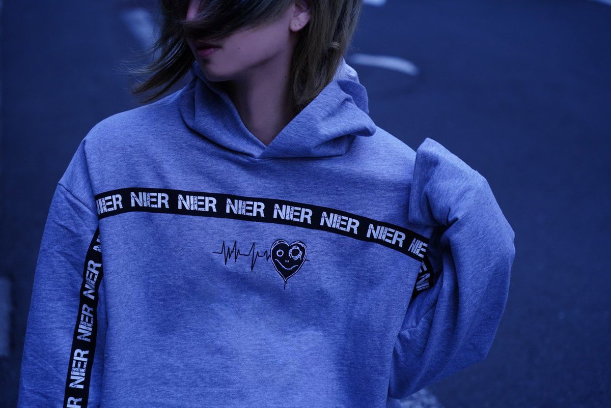 NieR_tokyo's tweet photo. 🎁本日〆切プレゼント企画🎁

【GRAY PULLOVER PARKA】

🎊5名様にプレゼント🎊

緩く可愛くご着用頂けるプルオーバーパーカーになります。

ユニセックスアイテムです🐰

◼応募方法
フォロー(@NieR_tokyo) &amp; RT
◼締切〆  本日24時まで

※鍵垢の方も対象内です

是非ご参加ください🙇‍♂️🙇‍♀️ https://t.co/UVeEFgRAUd
