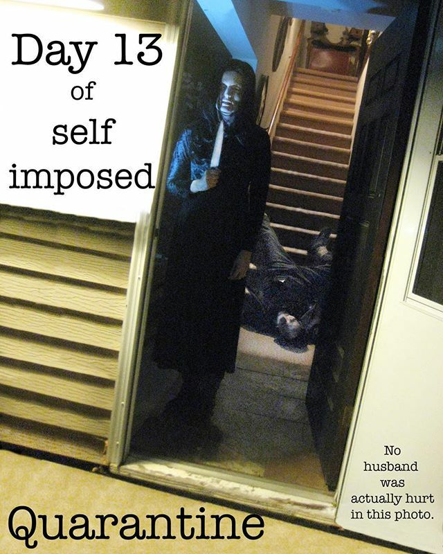 MStreetPhoto's tweet image. I survived, knives can’t kill Vampires. ift.tt/2Ug5IRT