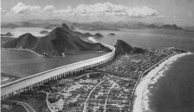 PROJET POUR UNE CITÉ SURÉLEVÉE — RIO DE JANEIRO