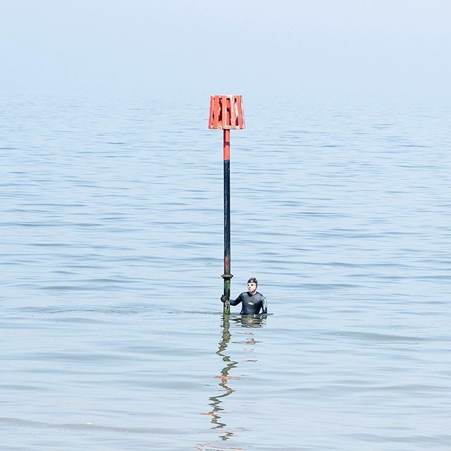 Keep your distance........I thought it was funny when I shot this, now not so! See the feed for the funny side.
.
.
.
.
.
.
.
.
#keepyourdistance #socialdistancing #streetphotography #seaphotography #swimming #seaswimming #isolation #londonphotographer #… ift.tt/2J9adar