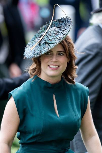 A very happy 30th Birthday to Princess Eugenie, Mrs Jack Brooksbank today! 