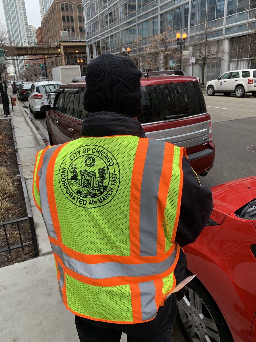 Dsetag's tweet image. #cityofchicago still writing tickets.