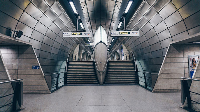 Protecting jobs through furlough bit.ly/2UboOby
What does the UK Chancellor's package of temporary measures to tackle the disruption caused by #COVID19 mean for employers and their employees? #ukemplaw