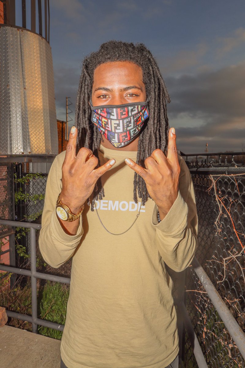 Tai_Norte's tweet photo. Stay Safe People. Go Get You a @Public_COUTURE Corona Mask 🤘🏾😷💚. https://t.co/sm8LpVRKl2