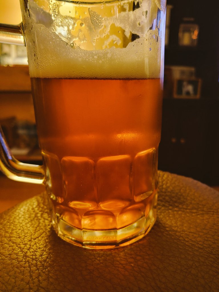 RobertRolfeFedd's tweet image. Please support your local craft brewery! C'MON NOW!!! 🍺 @Barehandsbrew @OffSquareBrew @18thStreetBrew @FourFathersBrew @burnem_brewing @HaymarketTap @NewOberpfalz @windmillbrewing @ChurchStBrew @TightHeadBrew @HailstormBrew @BuckleDownBeer  @ScarletLaneBrew @MashCraftBrews 🎸 🍺