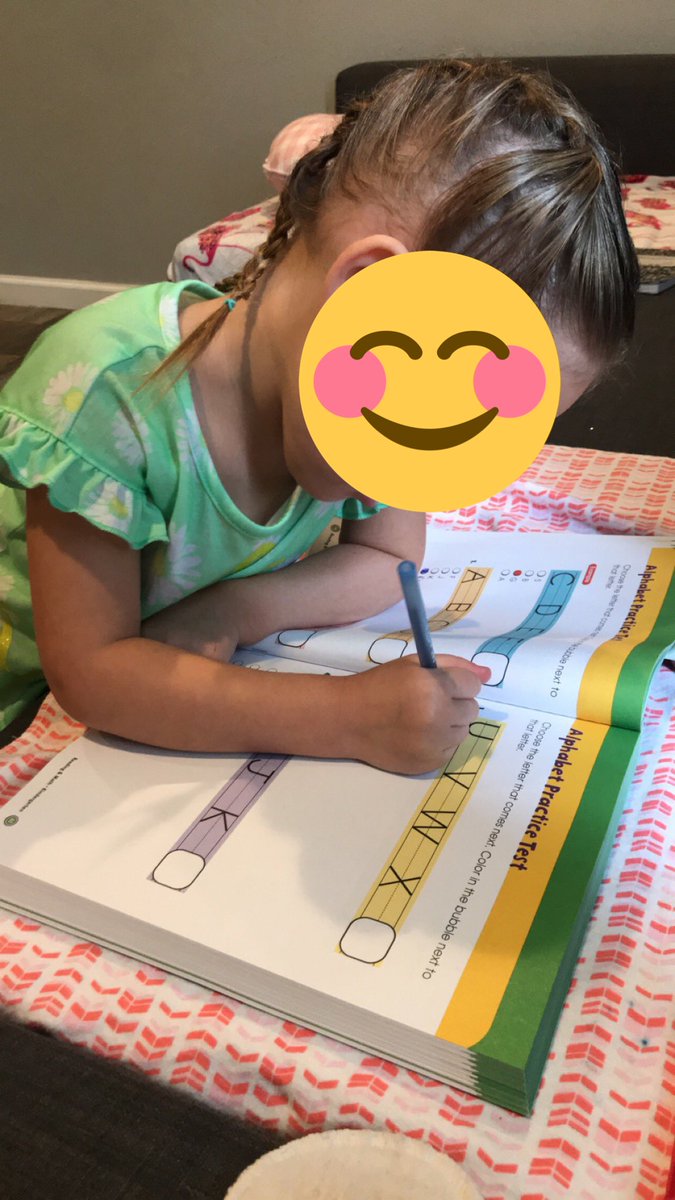 emica_fields's tweet photo. #AldineAtHome  
My writing star! https://t.co/0or8pCYk0f