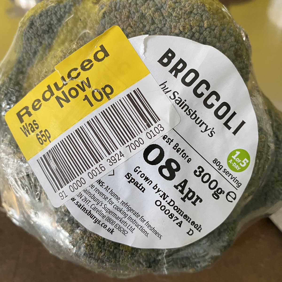 chrisfruitnet's tweet photo. Getting provisioning right at my local supermarket isn’t easy when you’re obliged to allow so few shoppers inside at any one time. And, yes, I bought it. https://t.co/V88r9CGaMK