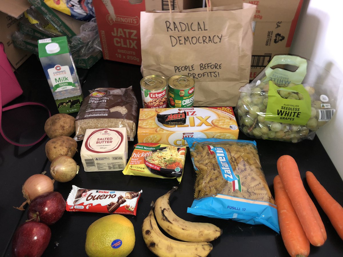DrewPavlou's tweet photo. Delivered 250 free hampers packed with essential supplies to UQ students in need today. We live under a predatory economic system. It’s time we put people before profits - fight poverty through mutual aid ✊🏽 https://t.co/D6y4EqLhbl