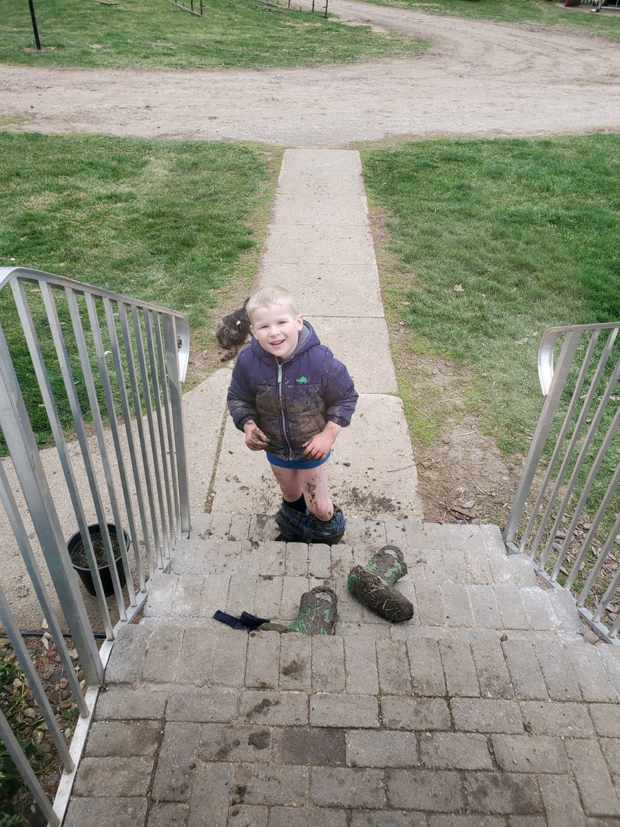 JessicaG706's tweet photo. During a conference call yesterday my kiddo calls me. He'd been making mud pies and decided to remove his pants.🤔 Today's homeschooling lessons included: how to hose someone down, retracing your steps and why we keep our pants on. #missingpants #homeschooling #muddyboy https://t.co/uIQLlv3lL1
