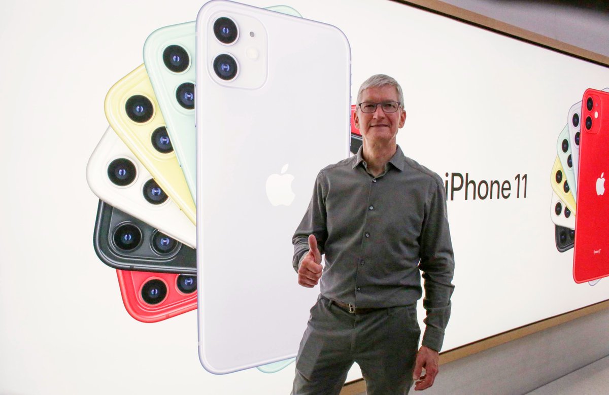 FlashTweet's tweet photo. 1️⃣🌐[#ALaUne] 20M de masques, 1M de visières produites par mois  : #Apple attaque 
https://t.co/GmwYYlh3Ol v/ @CNBC 

💬#TimCook a lancé un effort à l’échelle de la compagnie en mobilisant l’ensemble de son effectif 

#Coronavirus #Tech4Good
#FlashTweet ⚡️ https://t.co/KXpDAiLmxd
