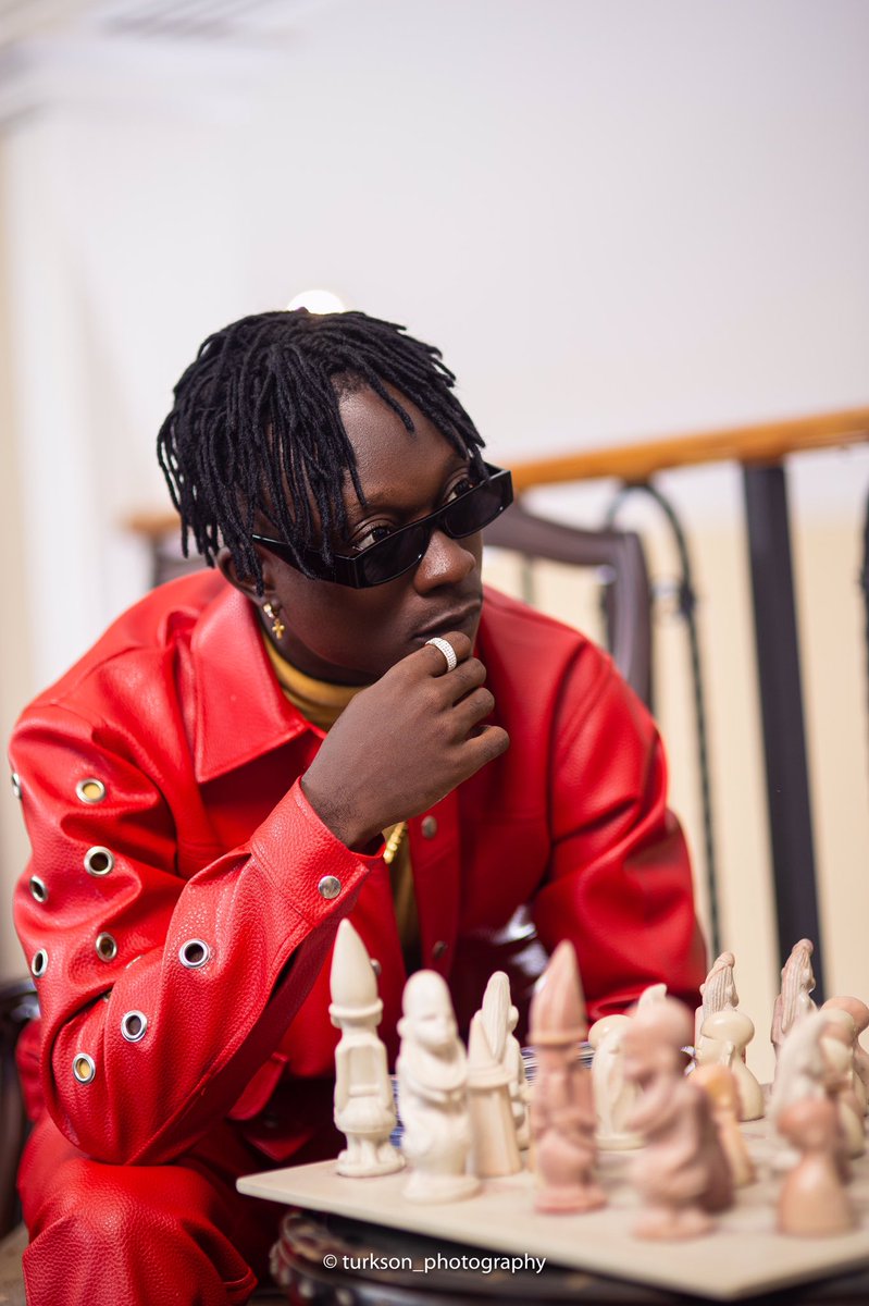 KofiJamar's tweet photo. Happy +1 to me🥳

another year older, another year wiser👑 https://t.co/j1FoU3UJoy