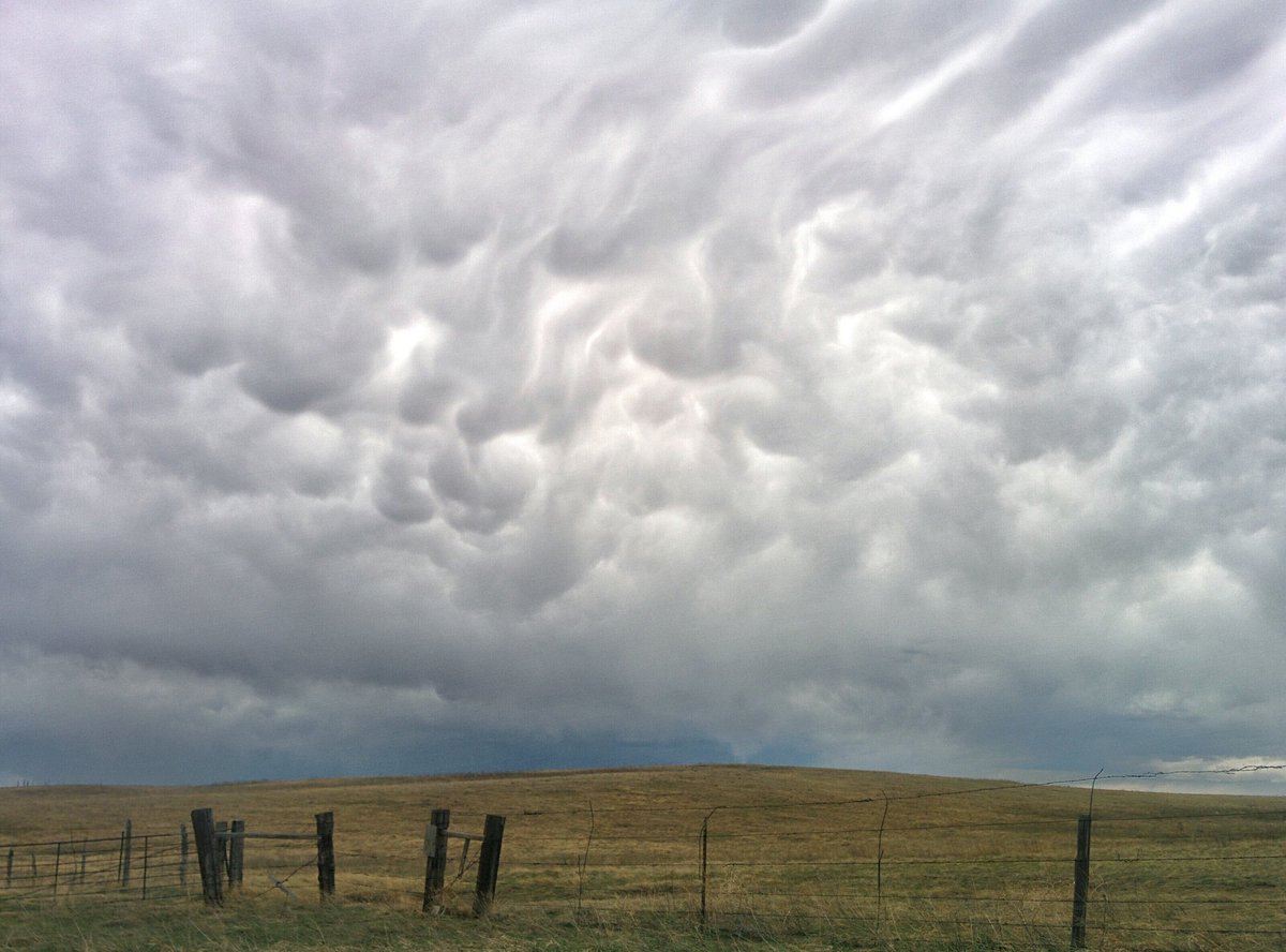 More mammatus