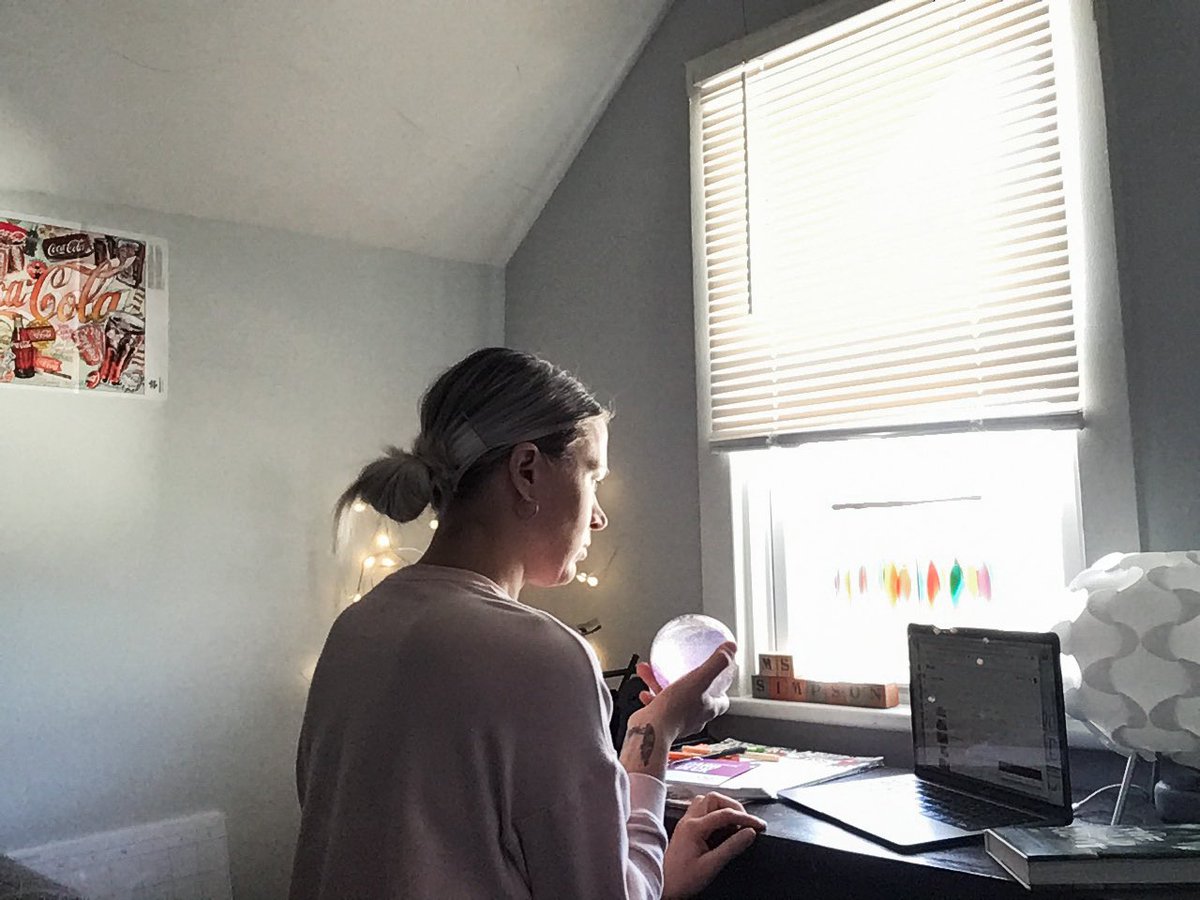 MoveMindfullyCo's tweet photo. What does it feel like when everything in your mind and body is swirling? πͺ
What happens when we build in a Pause?
Share how you are using mindfulness and movement in your teaching with #PauseMoveLearn https://t.co/kEOi1tOWbR