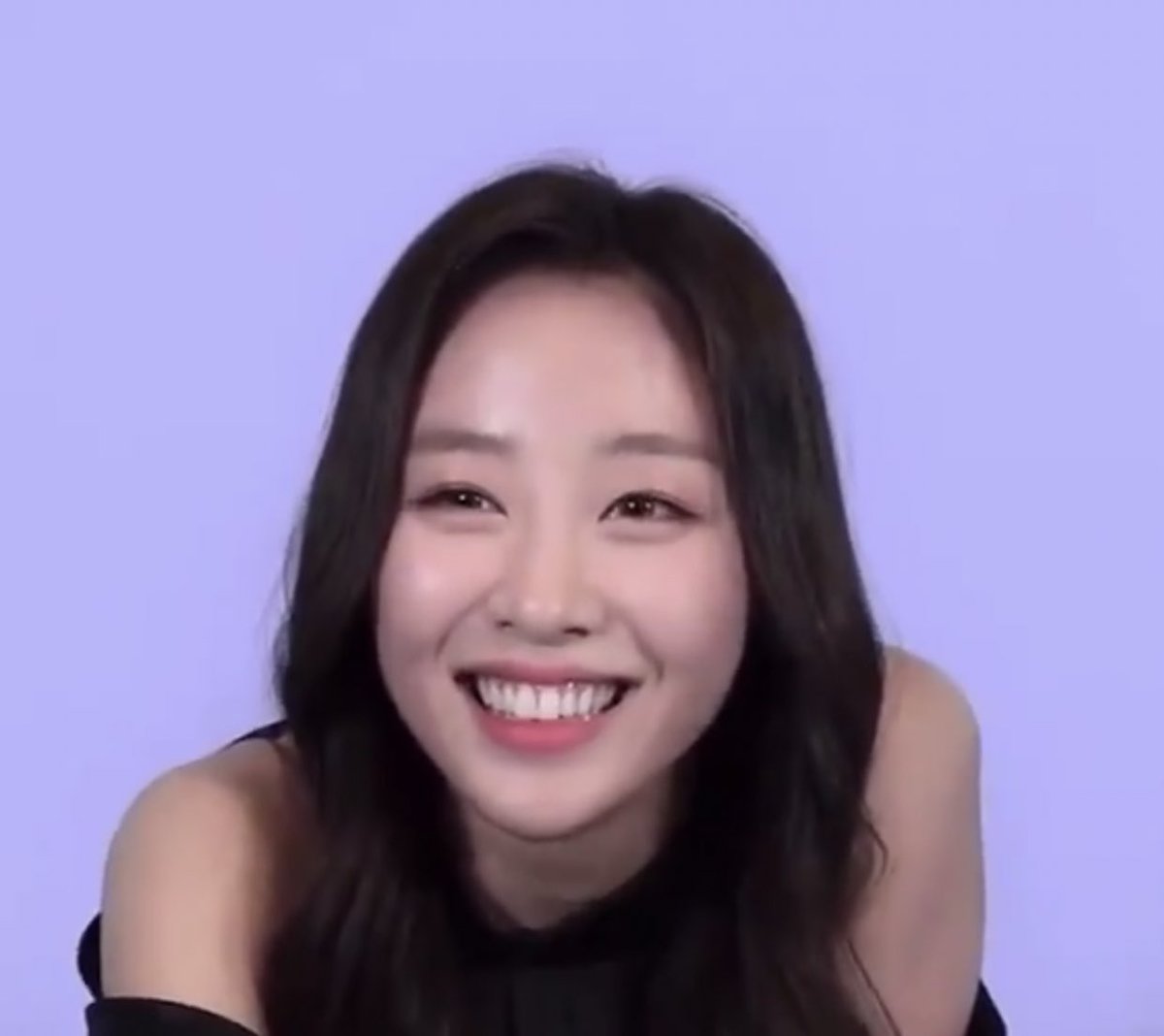 yves - LOONA